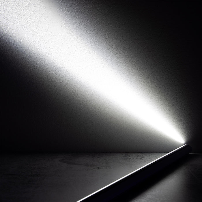 Linear Graze X Fixture with precise beam control. Graze with low glare in a small form factor.