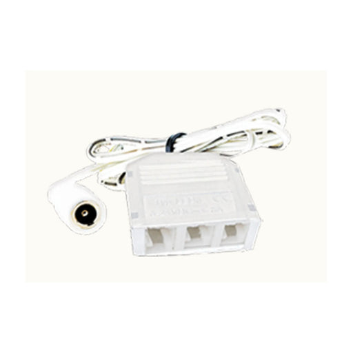Westgate PL12-SPLIT3 3-Hole Mini Splitter with Female Socket, white