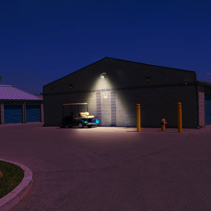 Halo SBL100 LED High Output Solar Area Light, 10000 lm