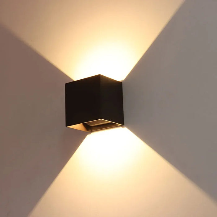 Westgate LRS-Q 1-lt 5" LED Outdoor Wall Light