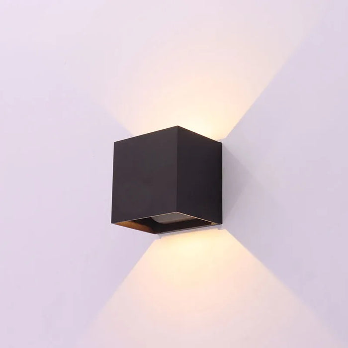 Westgate LRS-Q 1-lt 5" LED Outdoor Wall Light