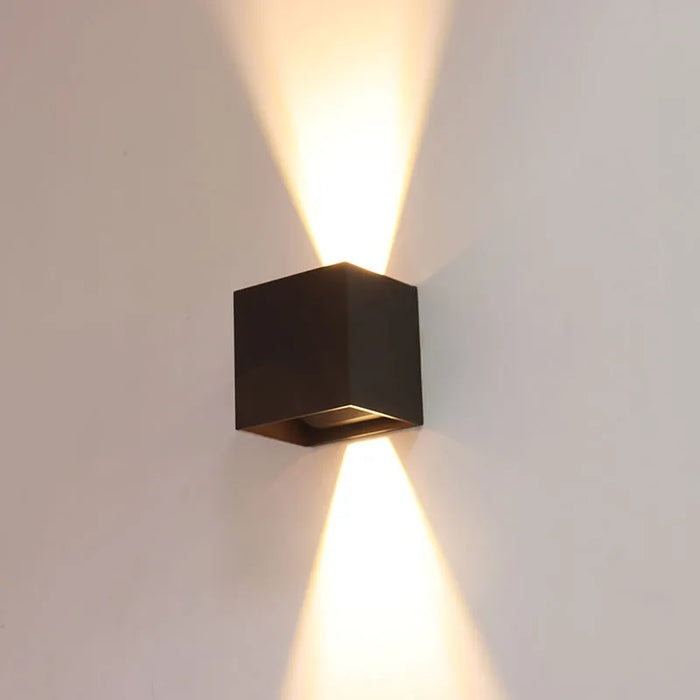 Westgate LRS-Q 1-lt 5" LED Outdoor Wall Light