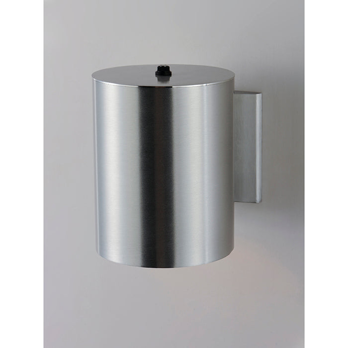 Maxim 26101 Outpost 1-lt 7" Tall Outdoor Wall Sconce, with Photocell
