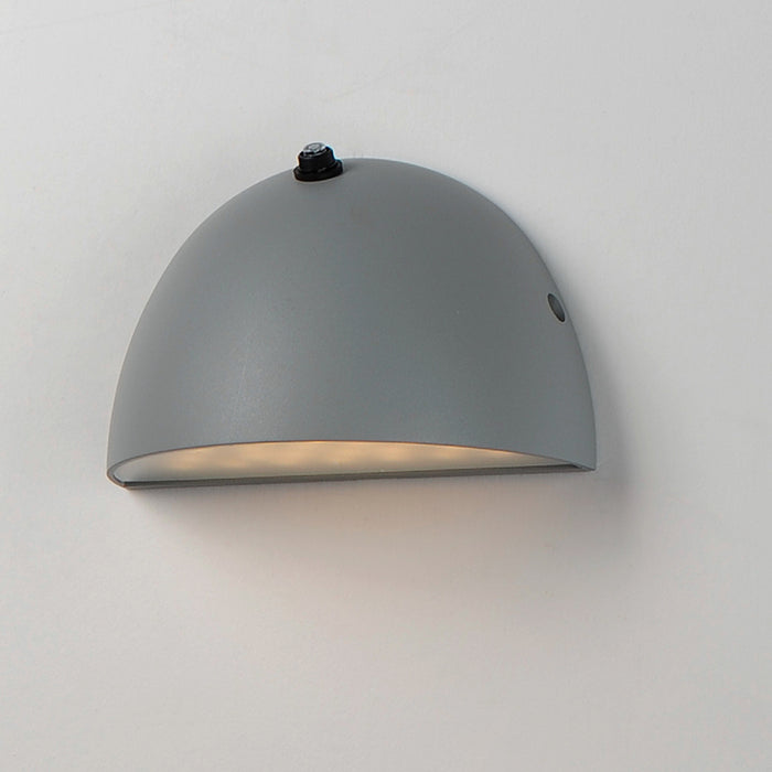 Maxim 52122 Pathfinder 1-lt 7" LED Outdoor Wall Sconce, with Photocell, 3000K, 820 Lumens, 120-277V